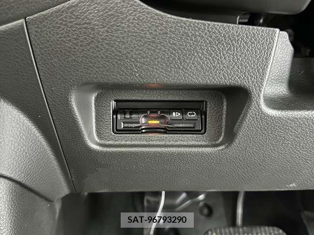 Nissan CUBE 2009-06 219895-18