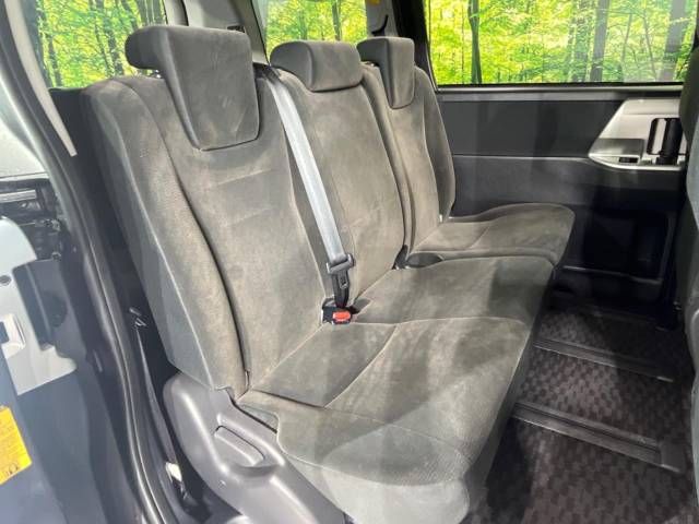 Toyota NOAH 2013-12 21319-8
