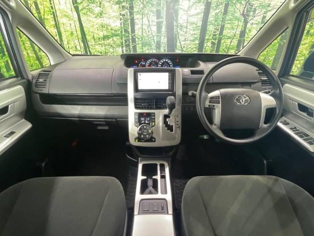 Toyota NOAH 2013-12 21319-1