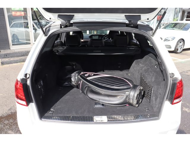 Mercedes Benz E-CLASS 2014-01 10509-21