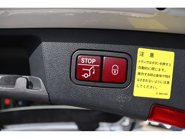 Mercedes Benz E-CLASS 2014-01 10509-15