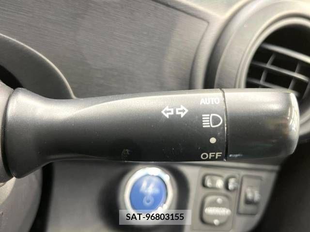 Toyota AQUA 2012-07 247363-5