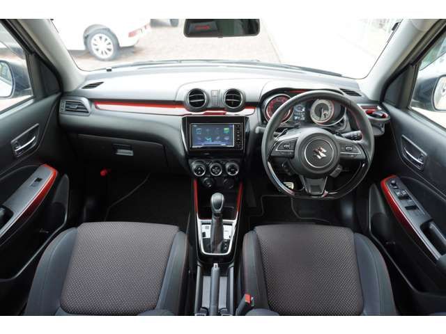 Suzuki SWIFT 2018-05 192955-4