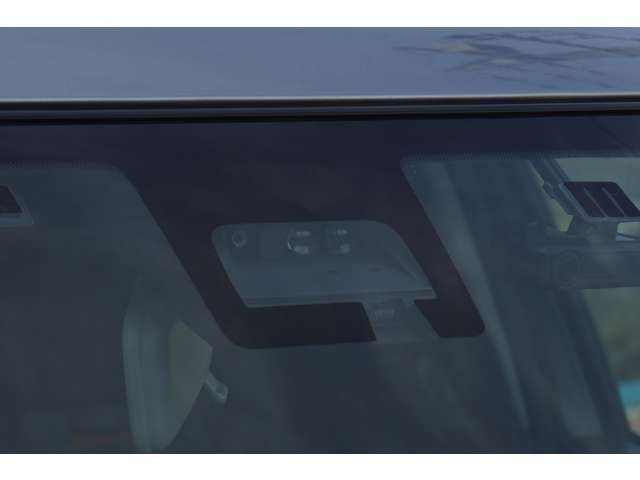 Suzuki SWIFT 2018-05 192955-12
