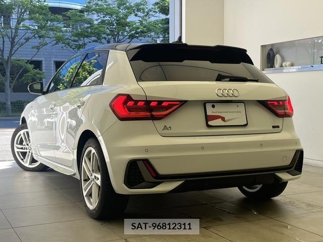 Audi A1 2021-05 382709-5