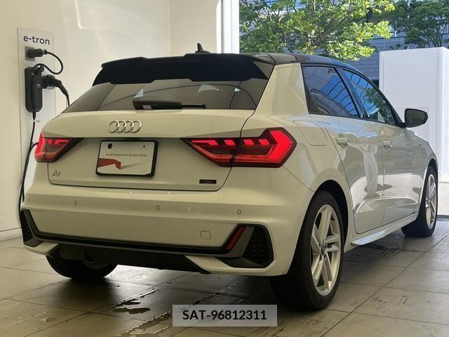 Audi A1 2021-05 382709-1