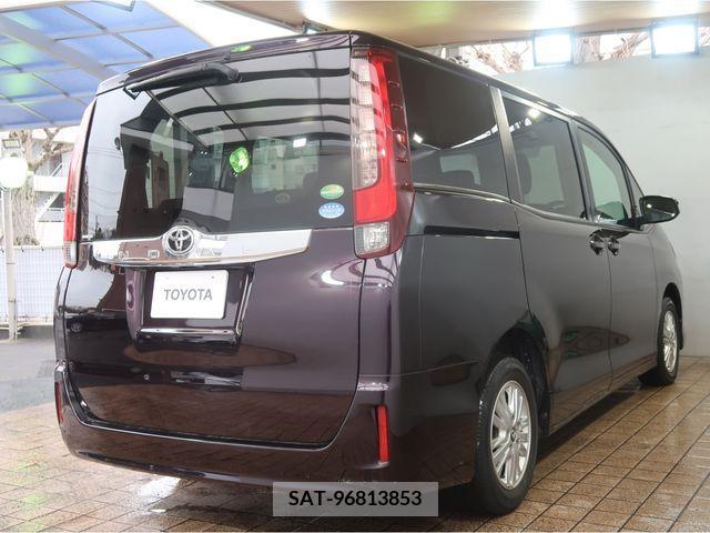 Toyota NOAH 2015-05 217944-13