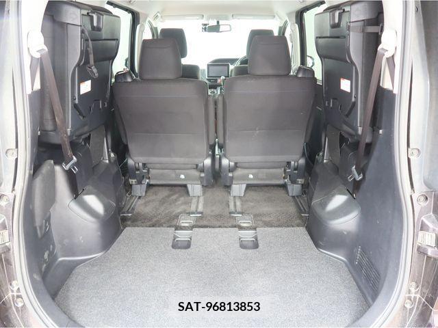 Toyota NOAH 2015-05 217944-15