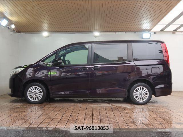 Toyota NOAH 2015-05 217944-11