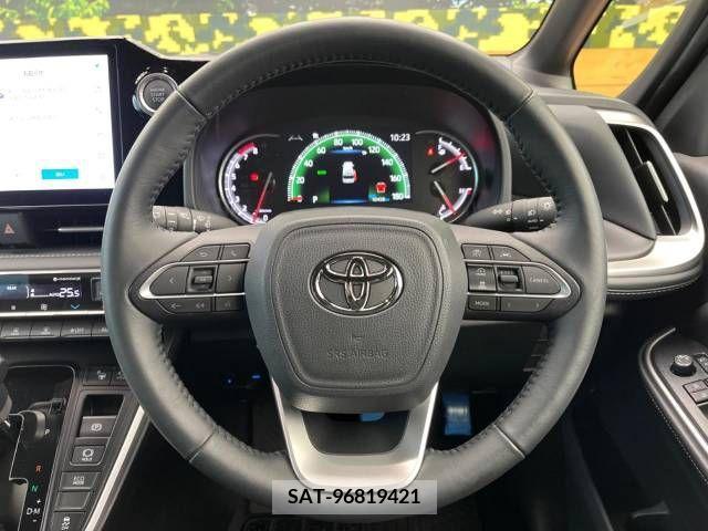 Toyota NOAH 2022-04 313579-11