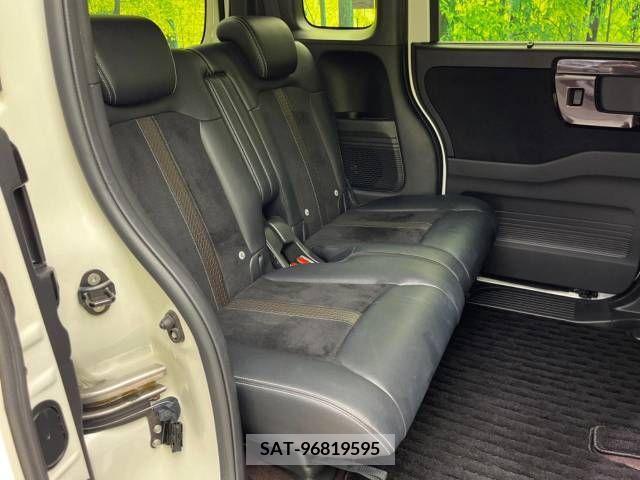 Honda N BOX CUSTOM 2017-11 343557-9
