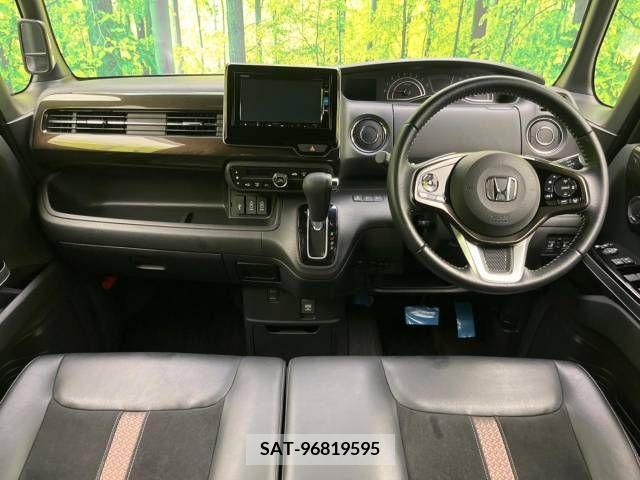 Honda N BOX CUSTOM 2017-11 343557-1