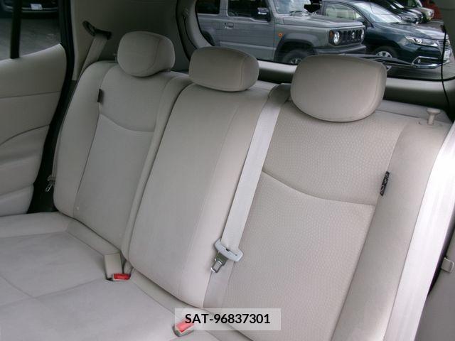 Nissan LEAF 2016-01 213165-14