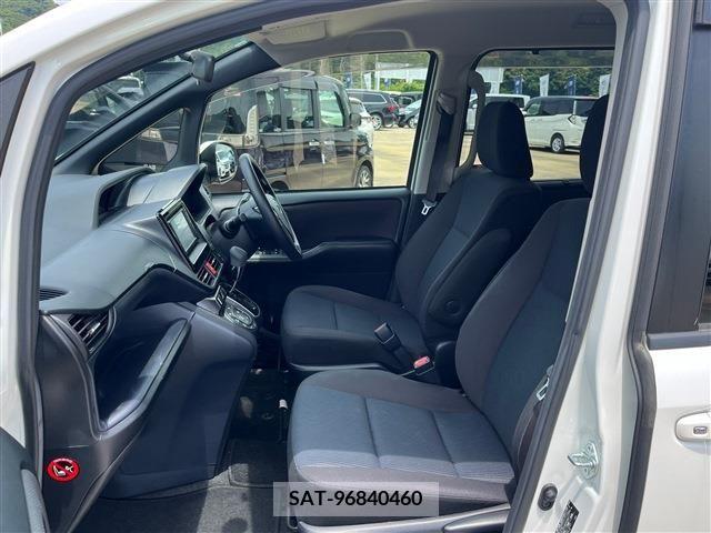 Toyota NOAH 2016-02 279519-2