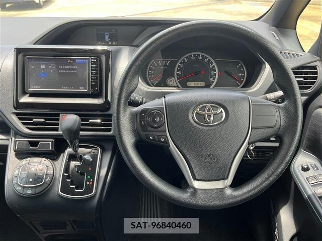 Toyota NOAH 2016-02 279519-20