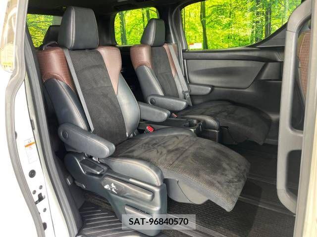 Toyota ALPHARD 2017-09 355555-9