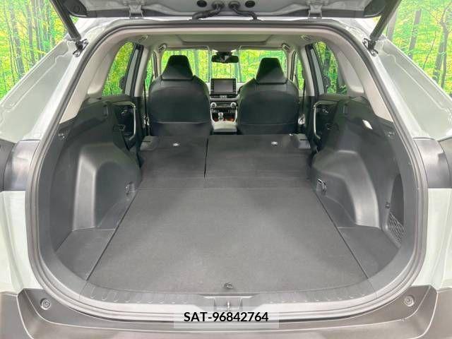 Toyota RAV4 2022-05 282858-11
