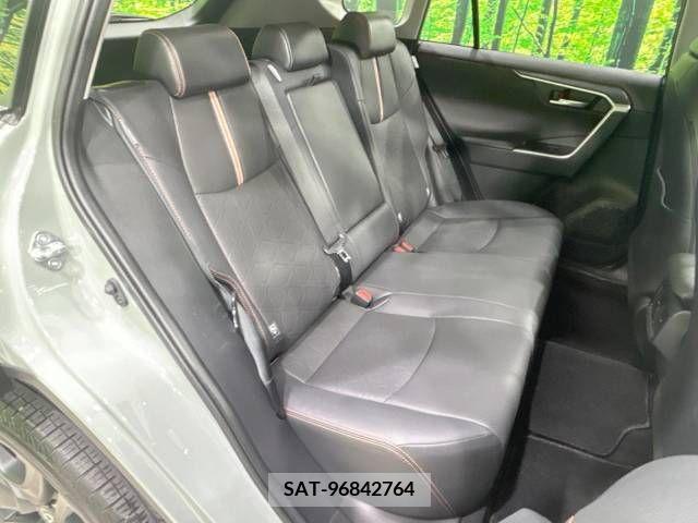 Toyota RAV4 2022-05 282858-10