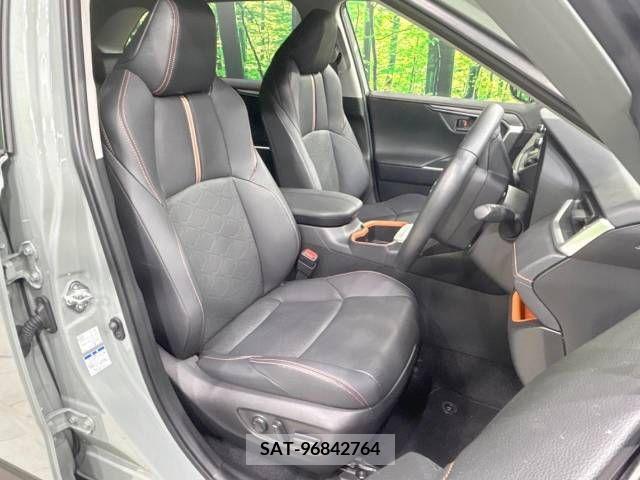 Toyota RAV4 2022-05 282858-9