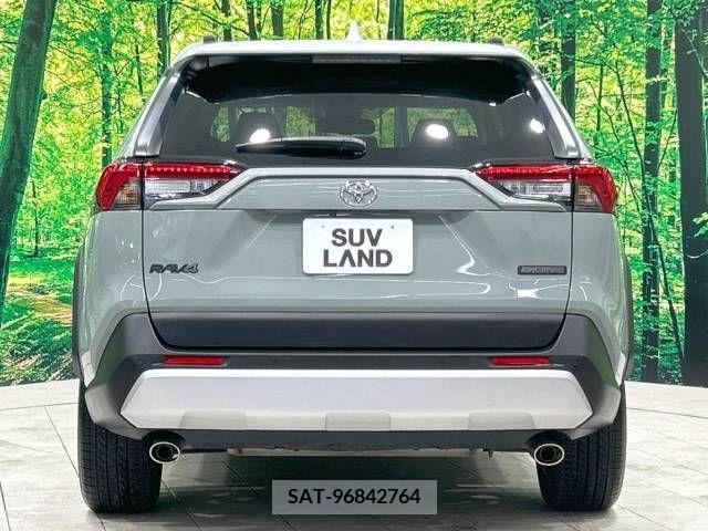 Toyota RAV4 2022-05 282858-15