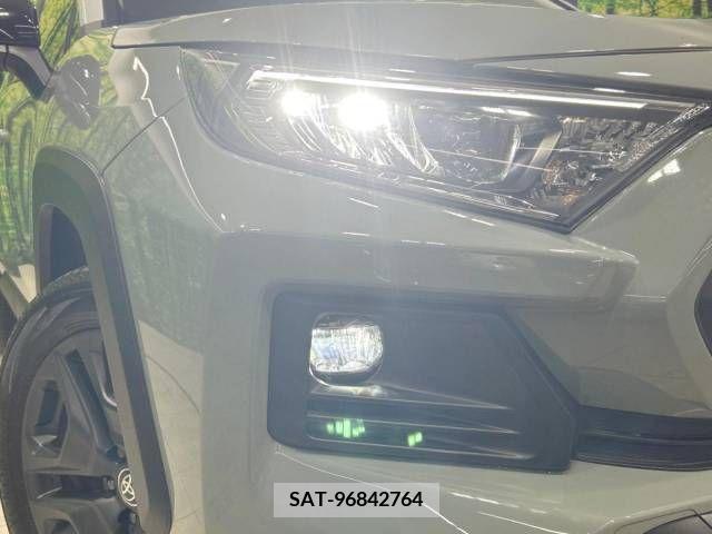 Toyota RAV4 2022-05 282858-12
