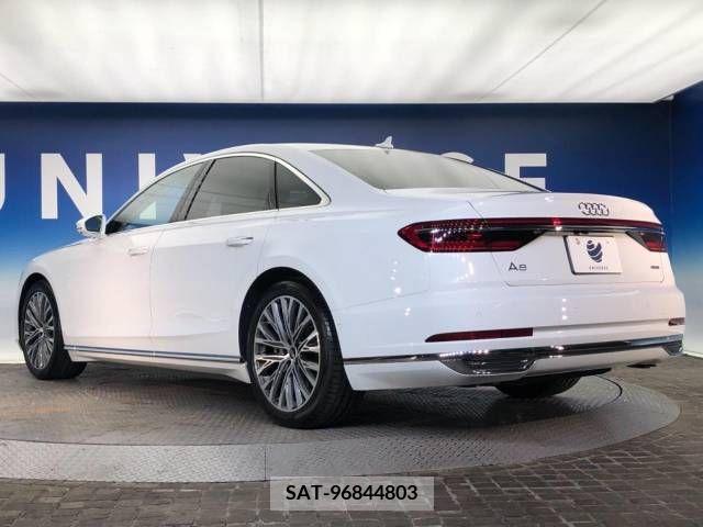Audi A8 2021-03 261140-18