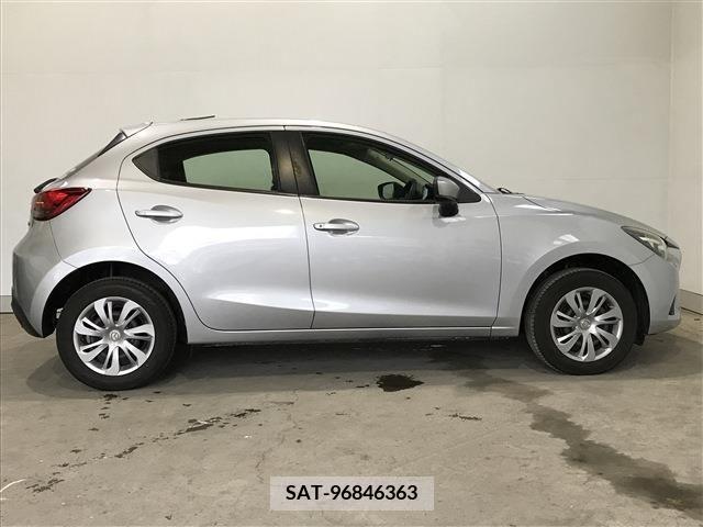 Mazda DEMIO 2017-03 390513-4