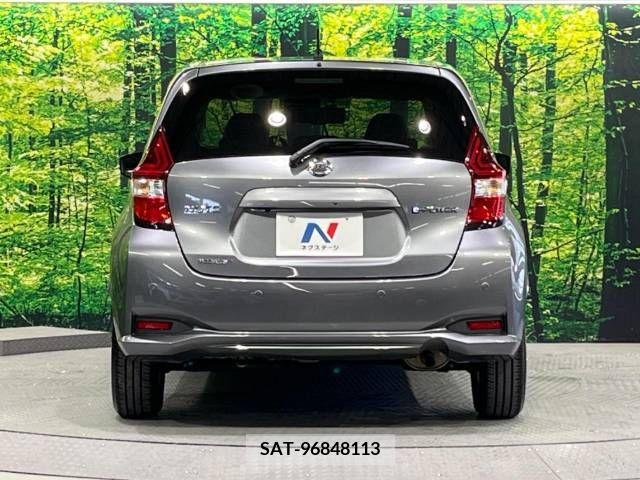 Nissan NOTE 2016-11 305341-15