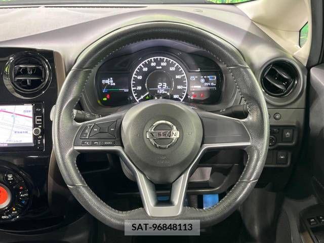 Nissan NOTE 2016-11 305341-11