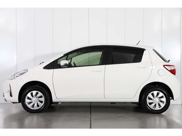 Toyota VITZ 2018-01 183246-2