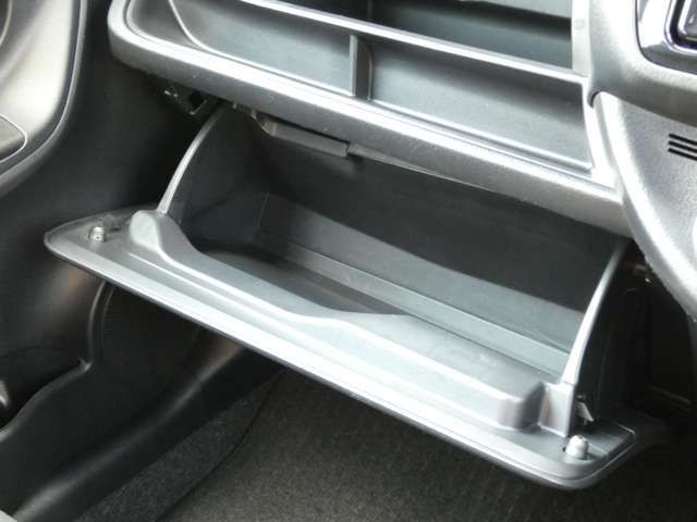 Toyota VITZ 2018-01 183246-17