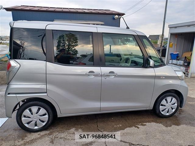 Mitsubishi EK SPACE 2019-04 268003-4