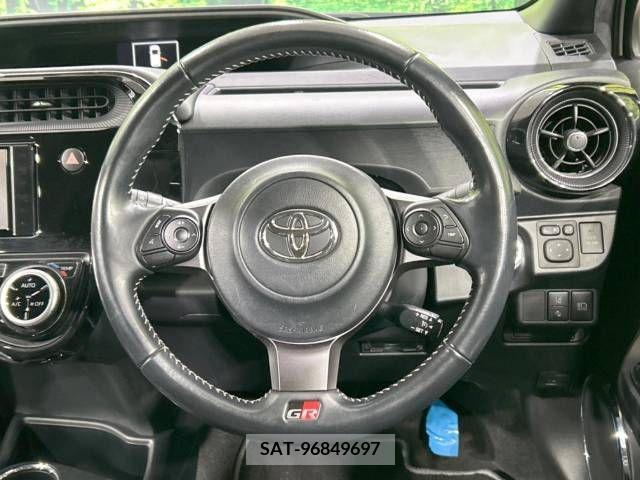 Toyota AQUA 2019-03 338500-11