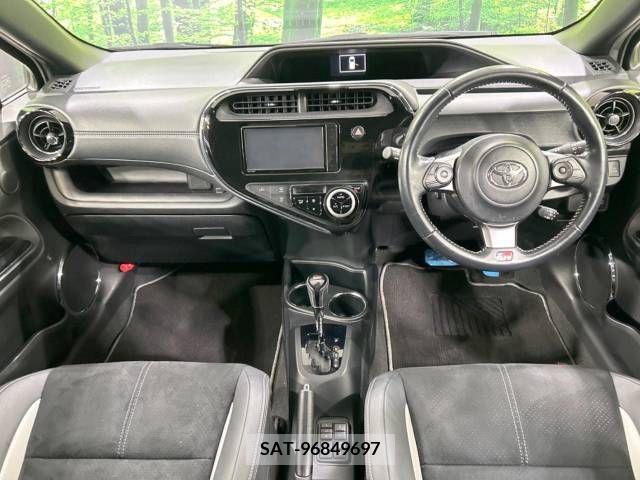 Toyota AQUA 2019-03 338500-1