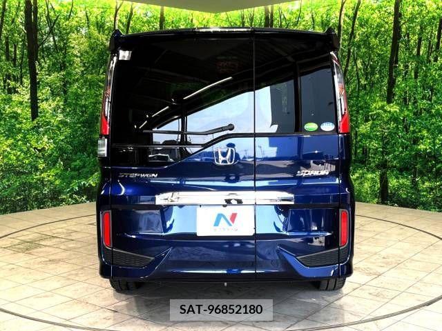 Honda STEP WGN 2018-07 368826-16