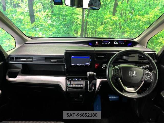Honda STEP WGN 2018-07 368826-1