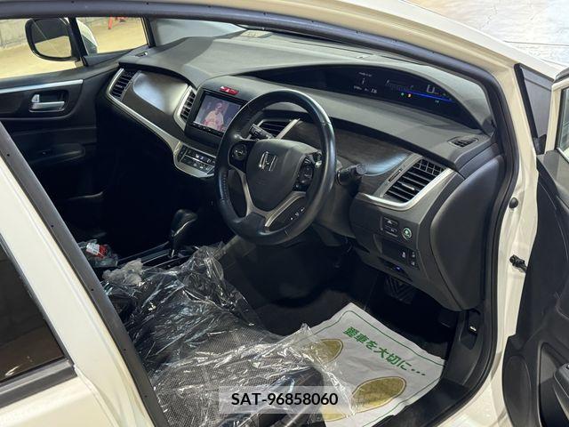 Honda JADE 2017-04 346068-16