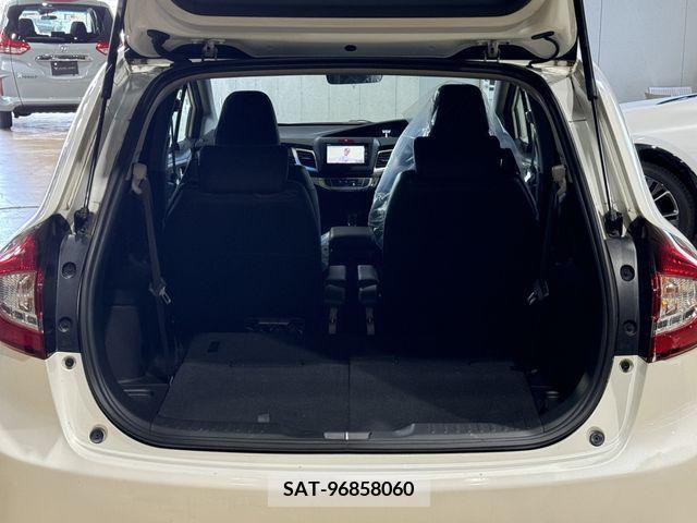 Honda JADE 2017-04 346068-11