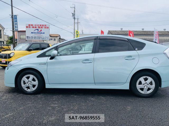 Toyota PRIUS 2010-07 201242-13