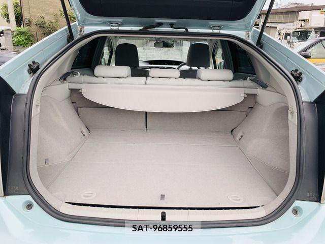 Toyota PRIUS 2010-07 201242-12