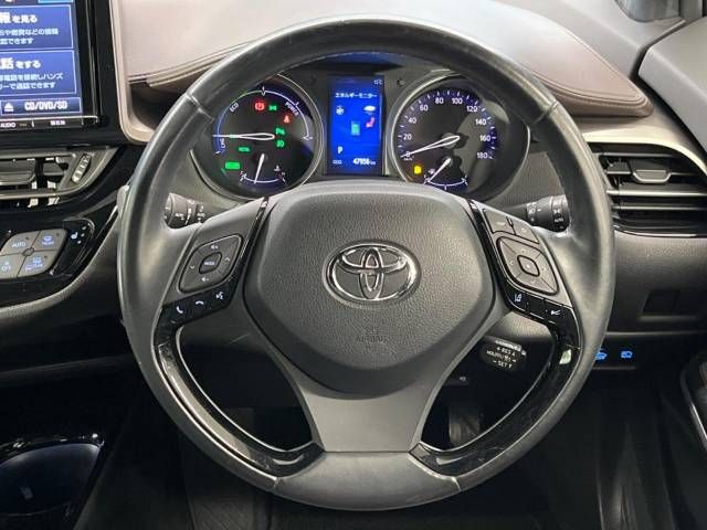 Toyota C-HR 2017-06 183336-11