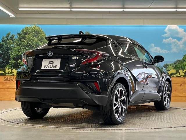 Toyota C-HR 2017-06 183336-17