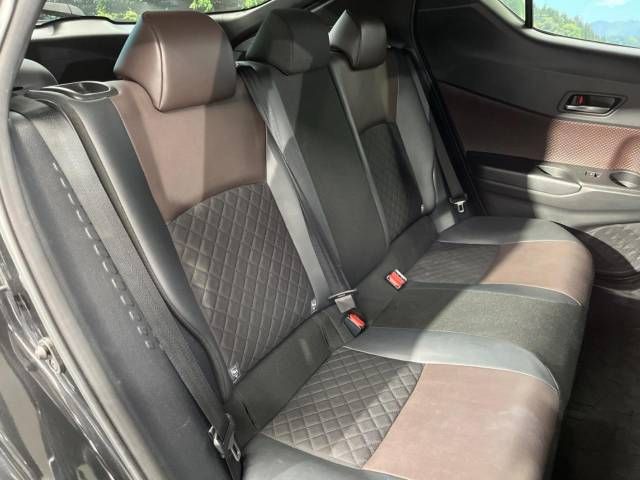 Toyota C-HR 2017-06 183336-9