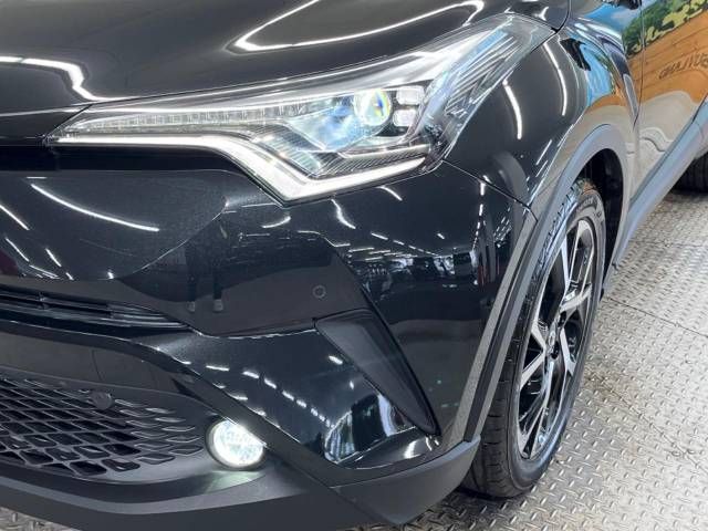 Toyota C-HR 2017-06 183336-12