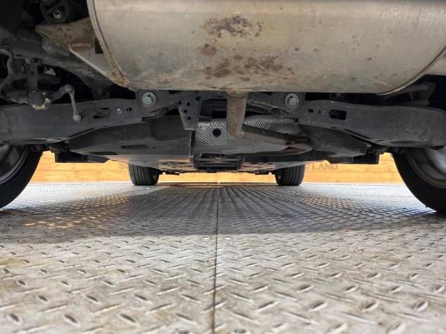 Toyota C-HR 2017-06 183336-19