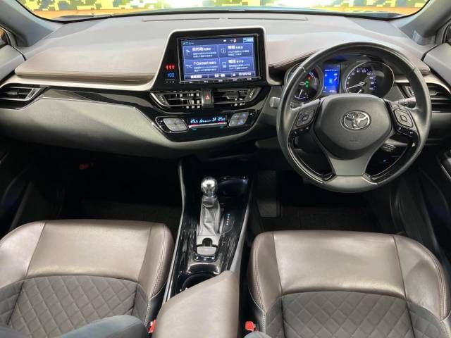 Toyota C-HR 2017-06 183336-1