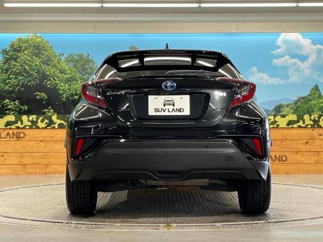 Toyota C-HR 2017-06 183336-15