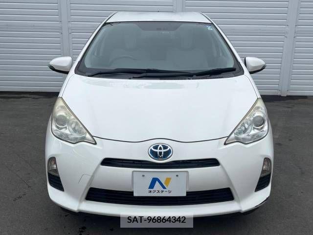 Toyota AQUA 2013-05 313974-13