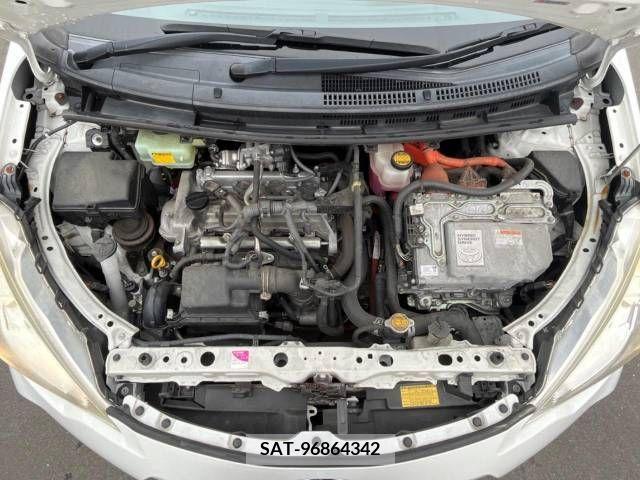 Toyota AQUA 2013-05 313974-18