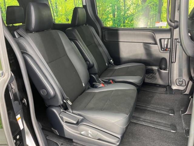 Toyota NOAH 2020-02 195209-8